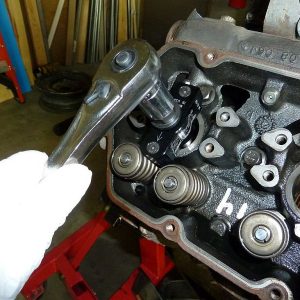 6.0 Diesel Ford Powerstroke Injector Removal And Installation Tips And Trick